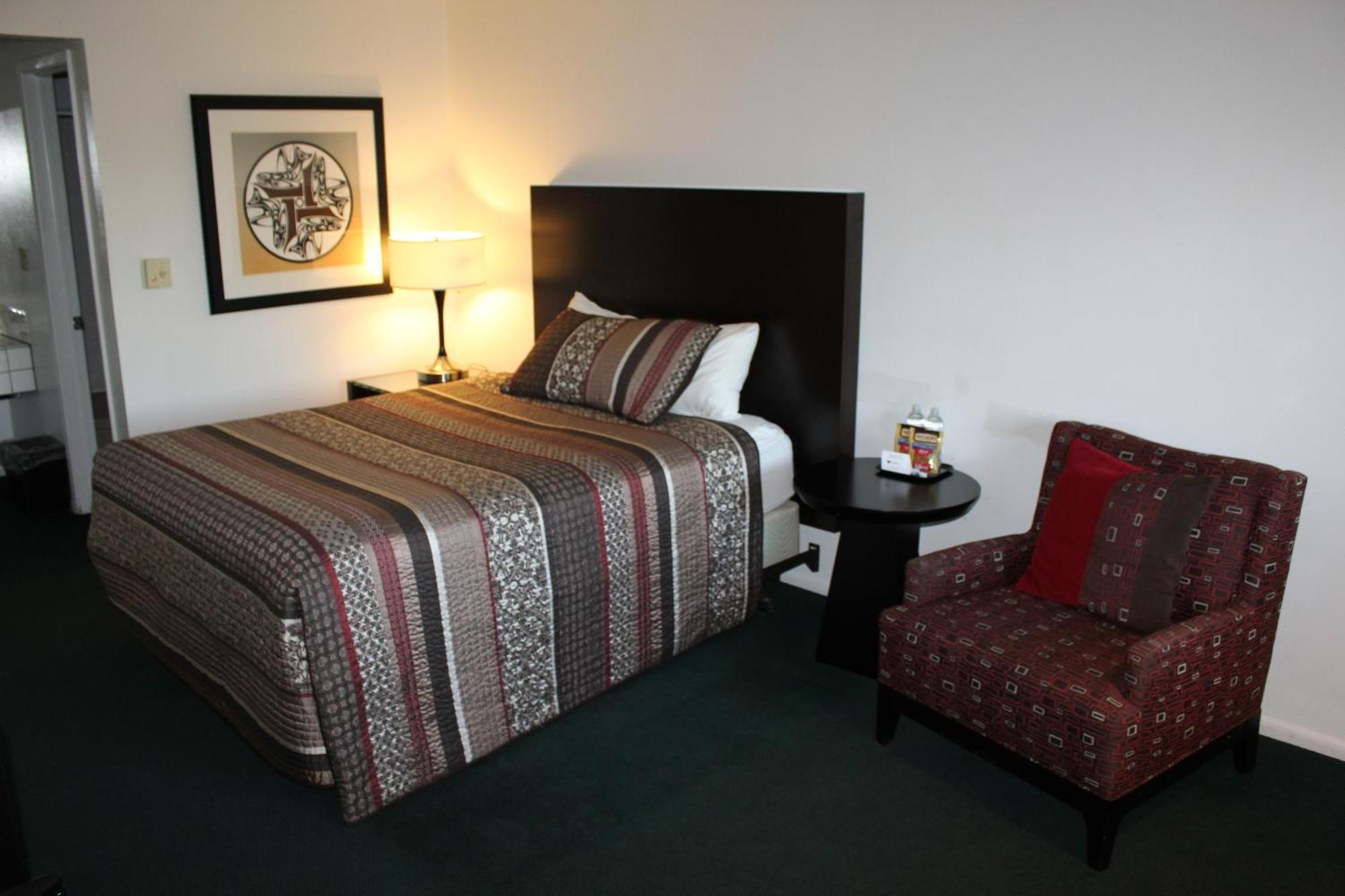 Cougar Land Motel Pullman Kamer foto